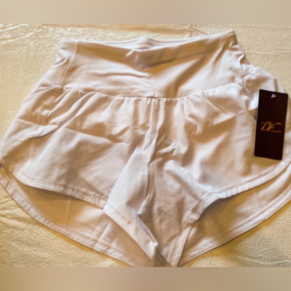 Dragon Fit High Waisted Athletic Shorts NWT in White - Picture 1 of 14
